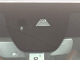 【i-ACTIVESENSE】走行中に前方の車両等を認識し、衝突しそうな時は警報とブレーキで衝突回避と被害軽減をアシスト。より安全にドライブをお楽しみいただけます。