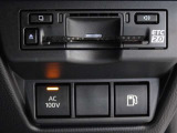 非常時やキャンプなどに役立つAC100Vコンセント付きです。ETCも装備してます。