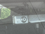 【ドライブレコーダー】ドライブレコーダー装備!走行中はもちろん、あおり運転や事故に遭遇した際、映像で記録し、万一のリスクに備えます。※記録用SDカードはお客様ご自身でご準備いただく必要があります。