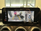 バックカメラにより駐車時の後方確認も楽にできます。
