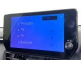 ディスプレイオーディオを装備。スマホとクルマをつなぐことで、これまでのナビに加えて、いろんなサービスが楽しめます。