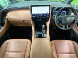 ヴェルファイア ハイブリッド 2.5 Z プレミア E-Four 4WD 