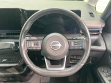 【ステアリングスイッチ】運転中、前方から目線をそらすことなく、オーディオ等の操作が可能な便利機能!安心&快適なドライブを演出してくれます♪