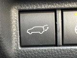 【パワーバックドア】荷物を抱えた状態でもリアゲートの開閉が可能です!お買い物時やアウトドアの際に役立ちますね。