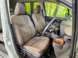 運転席シート廻りは使用感も少なく、良好な状態となっています。丁寧に使われていたことがよくわかりますね。