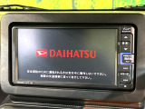 【純正ナビ】人気の純正ナビを装備しております。ナビの使いやすさはもちろん、オーディオ機能も充実!キャンプや旅行はもちろん、通勤や買い物など普段のドライブも楽しくなるはず♪