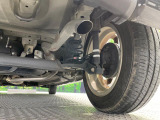 お車を安心してお乗りいただく為には、足回りの定期点検が欠かせません。サービスサポート(有償保証)では無料点検もご提供しており、安心のカーライフをお過ごしいただけるサポート体制が整っています。