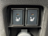 【シートヒーター】寒い日に重宝するシートヒーター!エアコンより早く温まってくれるので寒がりの人も安心ですね♪エアコンの温風は乾燥するから苦手、という方にもをおすすめです。