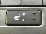 【シートヒーター】寒い日に重宝するシートヒーター!エアコンより早く温まってくれるので寒がりの人も安心ですね♪エアコンの温風は乾燥するから苦手、という方にもをおすすめです。
