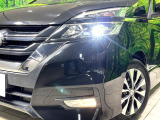 【LEDヘッドライト】悪天候や夜間走行時も良好な視界を確保し安心して運転できる高輝度LEDヘッドライトを装備!点灯速度が早く、消費電力も抑えられています。