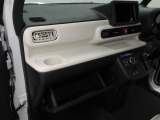 中古車は一物一価、同じようなお車でも、整備状況、外内装の状態など様々です。