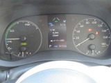非常に見やすいメーターです。目の移動も少なく安全運転できます。