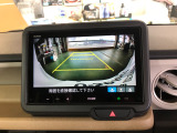 【バックカメラ】駐車時に安心のバックカメラが装備されています!