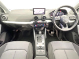 Q2 1.0 TFSI スポーツ 