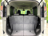 普段のお買い物や通勤、送迎等に十分な荷室スペースを確保しております。セカンドシートを倒すと、大きな荷物の積載も可能です♪