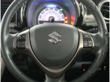 【ステリングスイッチ】運転しながら各種操作が可能な画期的な装備!とっても便利ですよ。