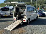 ハイゼットカーゴ スローパー リヤシートレス仕様 折り畳み補助シート付き 4WD 