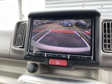 ♪ バックビューモニター機能もあり、車庫入れも楽々です ♪