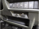 ETC車載器付き☆ セットアップ作業もご依頼いただければご納車までに行います!納車当日から有料道路をご利用いただけます♪