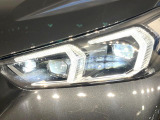 ●LEDヘッドライト:夜間走行時も良好な視界を確保し安心して運転できる高輝度LEDヘッドライトを装備!点灯速度が早く、消費電力も抑えられています。