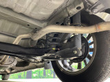 お車を安心してお乗りいただく為には、足回りの定期点検が欠かせません。サービスサポート(有償保証)では無料点検もご提供しており、安心のカーライフをお過ごしいただけるサポート体制が整っています。