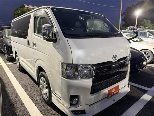 トヨタ ハイエースバン 