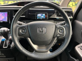【純正革巻きステアリング】上質な革を使用することで、手にしっかり馴染みとても運転しやすいハンドルです♪