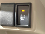 【シートヒーター】寒い日に重宝するシートヒーター!エアコンより早く温まってくれるので寒がりの人も安心ですね♪エアコンの温風は乾燥するから苦手、という方にもをおすすめです。