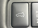 【パワーバックドア】スマートキーや運転席のボタンを押すだけでリアゲートが自動で開閉します!荷物を持っている時や、高い位置にあるバックドアを閉める際に便利な機能です♪