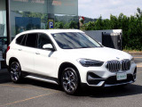 BMW在庫保有台数常時100台以上!ご来店の際はBMW本店(厚木市下荻野140-1)にご来店ください!弊社自慢の全天候型ショールーム!BMW在庫保有台数常時100台以上ございます!