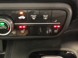 【シートヒーター】スイッチを押せば、座面と背もたれで体を温めてくれます♪