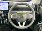 【純正革巻きステアリング】上質な革を使用することで、手にしっかり馴染みとても運転しやすいハンドルです♪