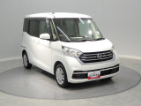 【ナナメ右前】親しみやすい表情のフロントフェイス。視界が広く車両感覚がつかみやすいので、運転が苦手な方でもリラックスできます。日々のお出かけがさらに楽しくなります。