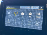 【メーカー純正ナビ】インテリアに溶け込むスタイリッシュな「専用設計」メーカーナビを装備♪視認性や操作性など基本性能にも優れ、より上質なカーライフをお楽しみいただけます。