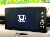 【純正大画面ナビ】人気の大型9インチナビを装備。存在感のある大画面はインパクト大!ナビ利用時のマップ表示は見やすく、テレビやDVDは臨場感がアップ!いつものドライブがグッと楽しくなります♪