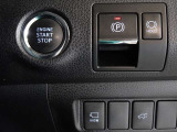 電動パーキングブレーキ・ブレーキホールドを装備してます。ホールド機能は信号待ちが多い一般道で疲労軽減になり、大好評です!