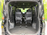 後席を格納すると、これだけの広さが!シーンに合わせたシートアレンジで、大きな荷物も積むことが出来ます♪