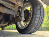 お車を安心してお乗りいただく為には、足回りの定期点検が欠かせません。サービスサポート(有償保証)では無料点検もご提供しており、安心のカーライフをお過ごしいただけるサポート体制が整っています。