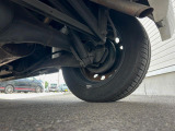 お車を安心してお乗りいただく為には、足回りの定期点検が欠かせません。サービスサポート(有償保証)では無料点検もご提供しており、安心のカーライフをお過ごしいただけるサポート体制が整っています。