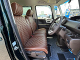 運転席シート廻りは使用感も少なく、良好な状態となっています。丁寧に使われていたことがよくわかりますね。