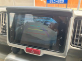 バックカメラも付いています。駐車の時に便利なのはもちろんの事、後方死角にいる子供たちに気が付くことができるので安心安全ですね
