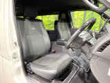 運転席シート廻りは使用感も少なく、良好な状態となっています。丁寧に使われていたことがよくわかりますね。