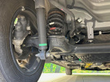 お車を安心してお乗りいただく為には、足回りの定期点検が欠かせません。サービスサポート(有償保証)では無料点検もご提供しており、安心のカーライフをお過ごしいただけるサポート体制が整っています。
