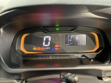 エンジンオイル、オイルエレメント、ワイパーゴム交換。その他バッテリーやベルト類など点検の上、必要な場合には交換してお渡します。