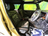 運転席シート廻りは使用感も少なく、良好な状態となっています。丁寧に使われていたことがよくわかりますね。