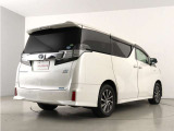 当店では、厳選された車両のみ展示しております。アルファード・ヴェルファイアに特化した専門店ならではの豊富な在庫の中から、お気に入りの一台をお探しください!
