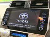 【メーカー純正ナビ】インテリアに溶け込むスタイリッシュな「専用設計」メーカーナビを装備♪視認性や操作性など基本性能にも優れ、より上質なカーライフをお楽しみいただけます。