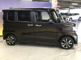 エンジンルーム、室内、クリーニング済みです。厳選したお車を屋内展示場にて展示中☆車両品質には自信がございます!ぜひ一度ご来店ください!!