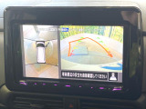 【アラウンドビューモニター】専用のカメラにより、上から見下ろしたような視点で360度クルマの周囲を確認することができます☆死角部分も確認しやすく、狭い場所での切り返しや駐車もスムーズに行えます。