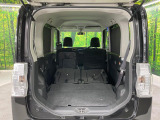 普段のお買い物や通勤、送迎等に十分な荷室スペースを確保しております。セカンドシートを倒すと、大きな荷物の積載も可能です♪